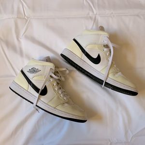 nike air jordan 1 mid ‘coconut milk’